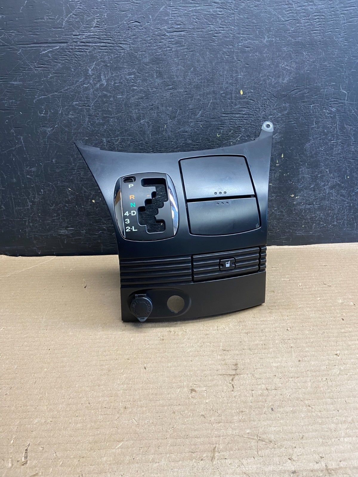 2004 - 2010 Toyota Sienna Center Console Shifter Cupholder Bezel Trim ah3591 DG0