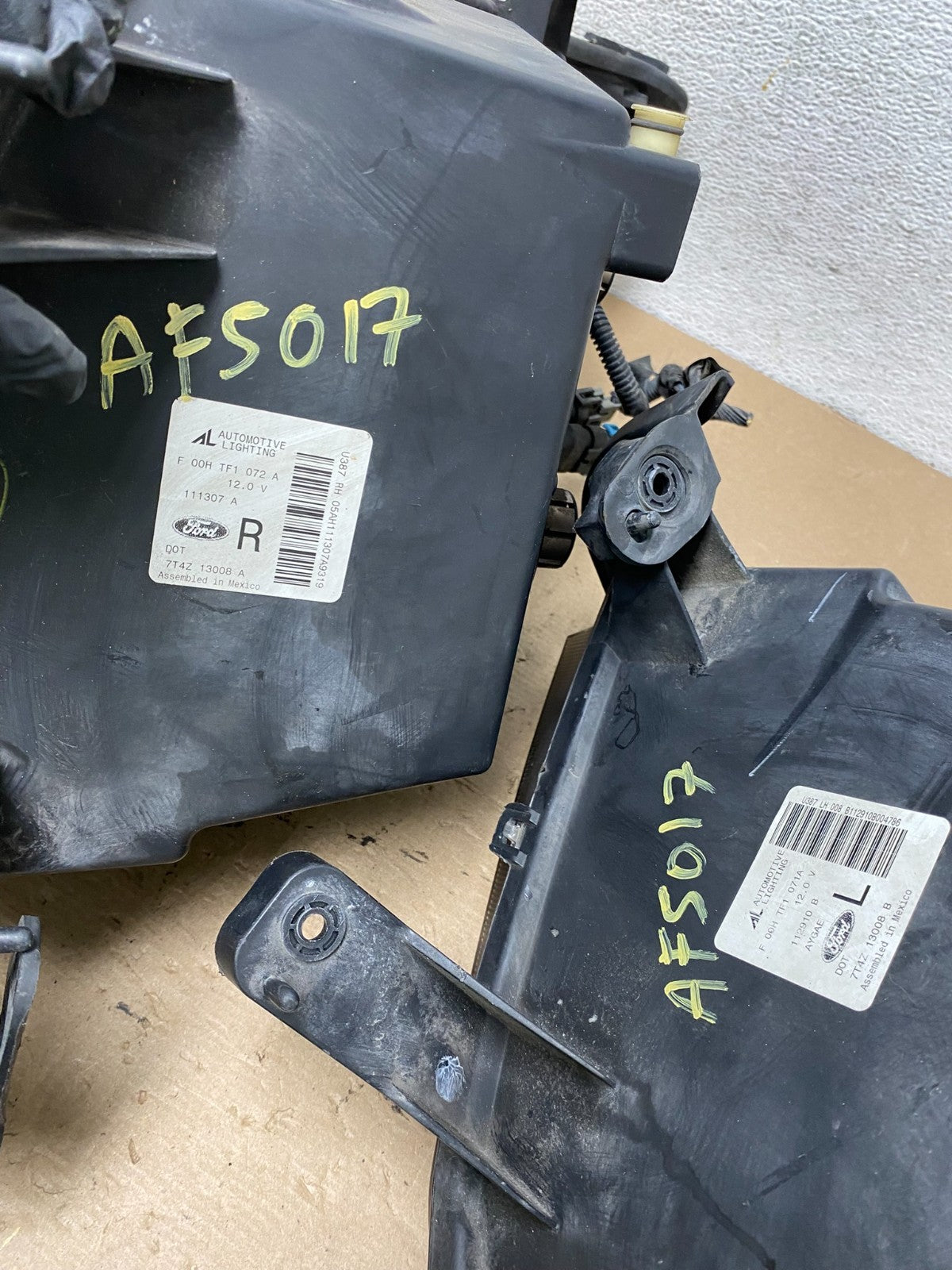 2007 2008 2009 2010 Ford Edge Headlights Left+Right Halogen AF5017 DW11