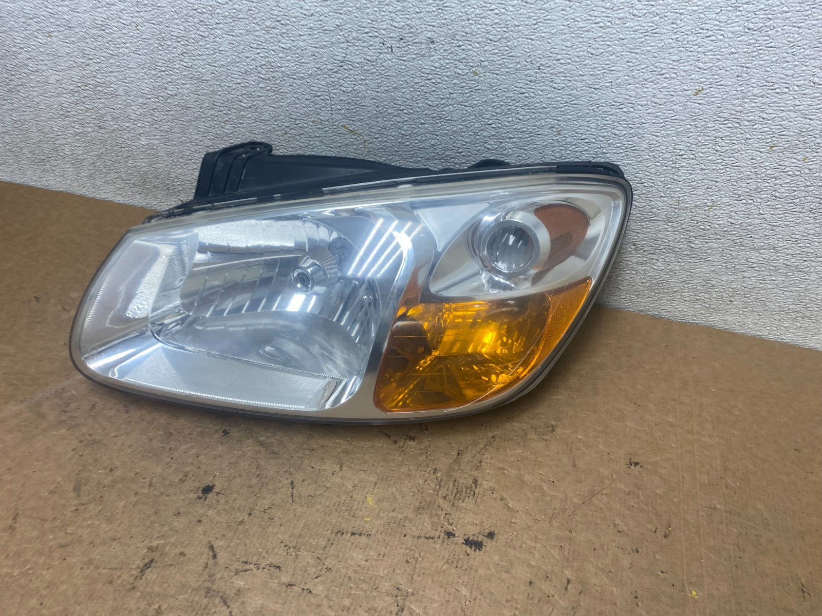2007 2008 2009 Kia Spectra Left Driver Lh Side Headlight S7404 DW2