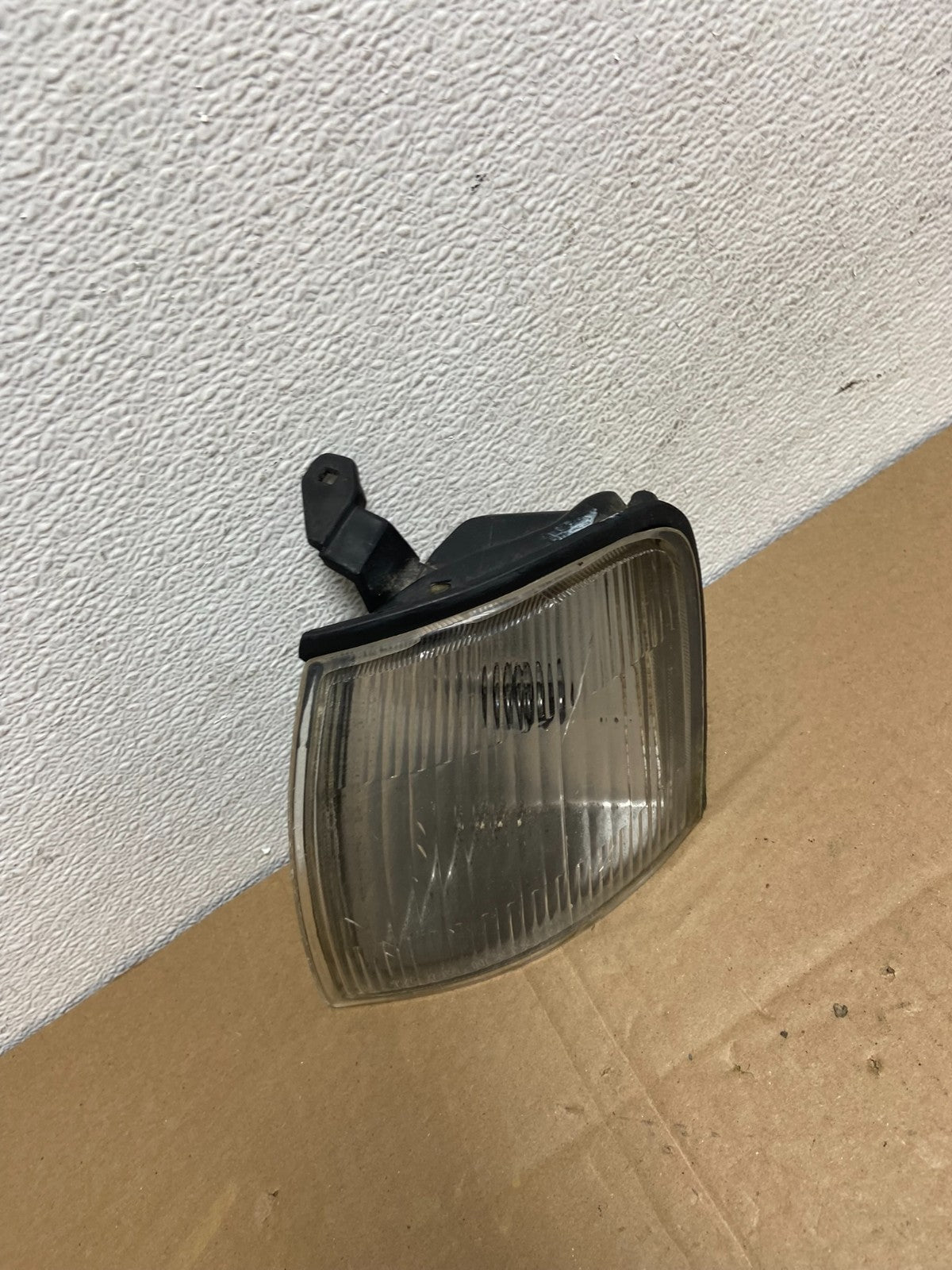 1994 - 1997 Toyota Avalon Left Driver LH Front Turn Park Signal AC3799 DG2