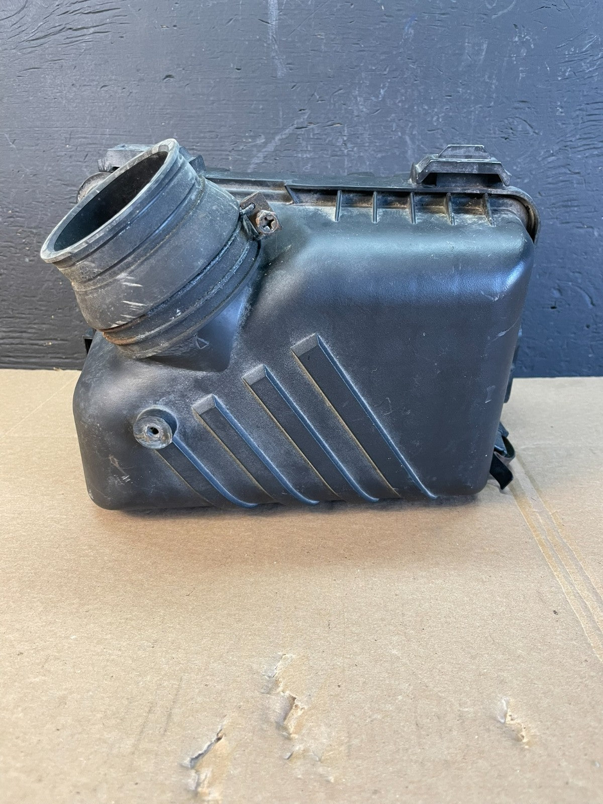 2003-2006 Hyundai Elantra Air Cleaner Box Assembly Intake Filter AC2142 DG0