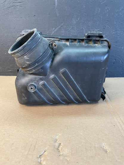 2003-2006 Hyundai Elantra Air Cleaner Box Assembly Intake Filter AC2142 DG0