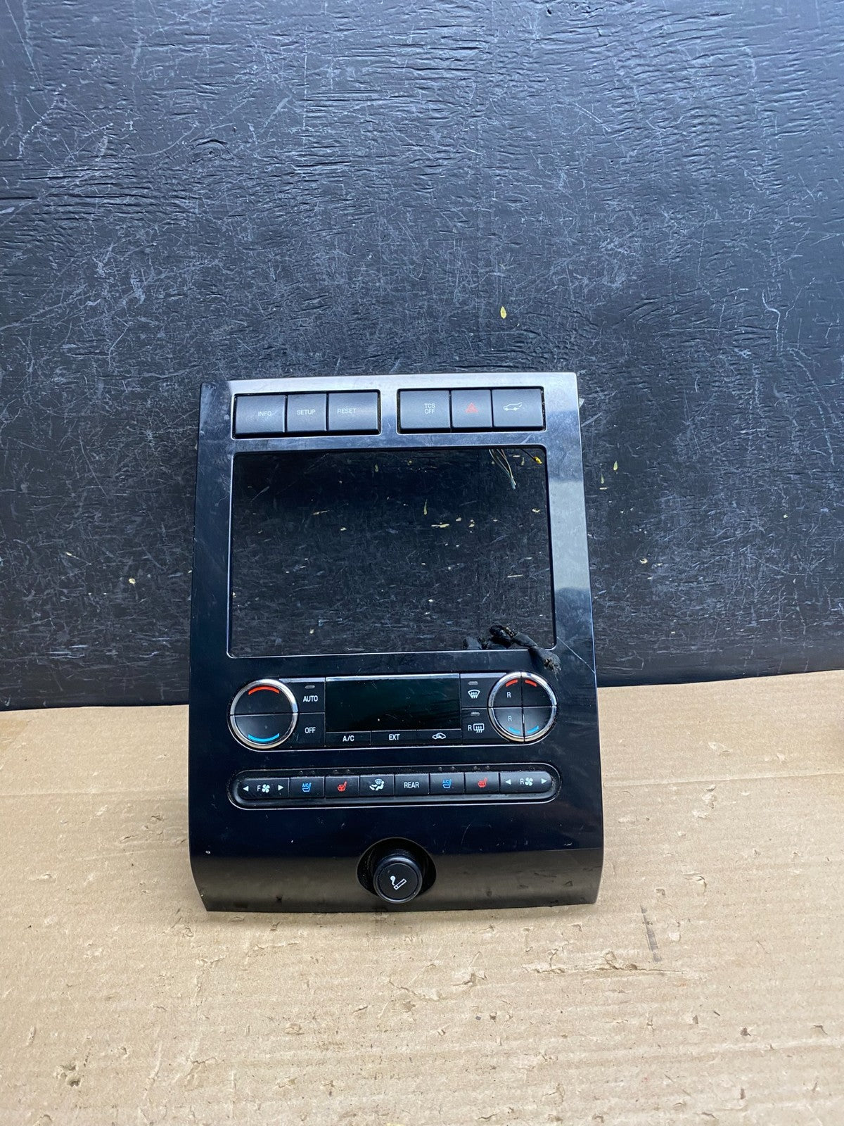2007 - 2014 Ford Expedition Temperature Climate Control w/ Radio Bezel ag8435 DG0