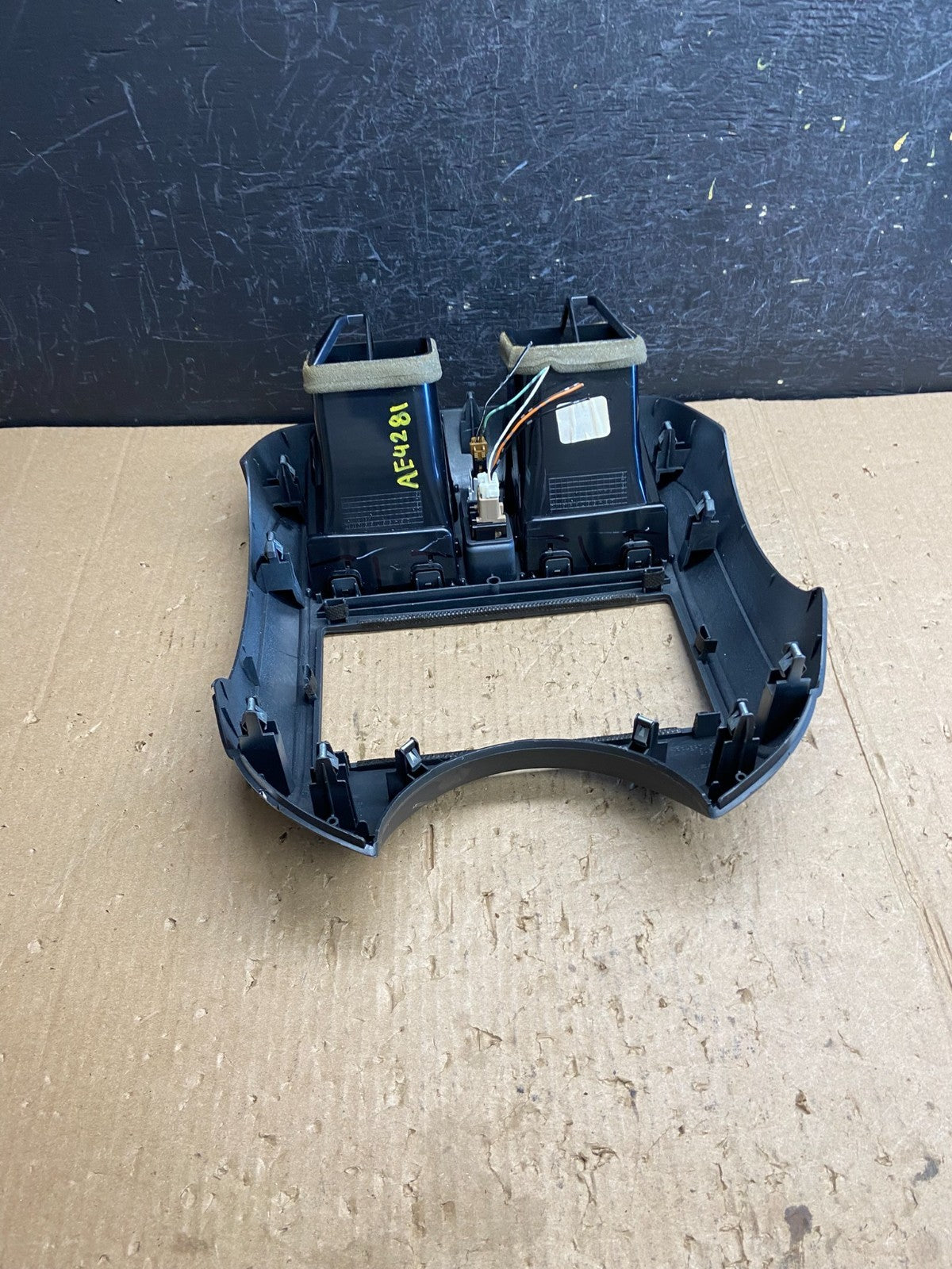 2012 to 2019 Nissan Versa Center Vent Dash Radio Trim Bezel ae4281 DG5