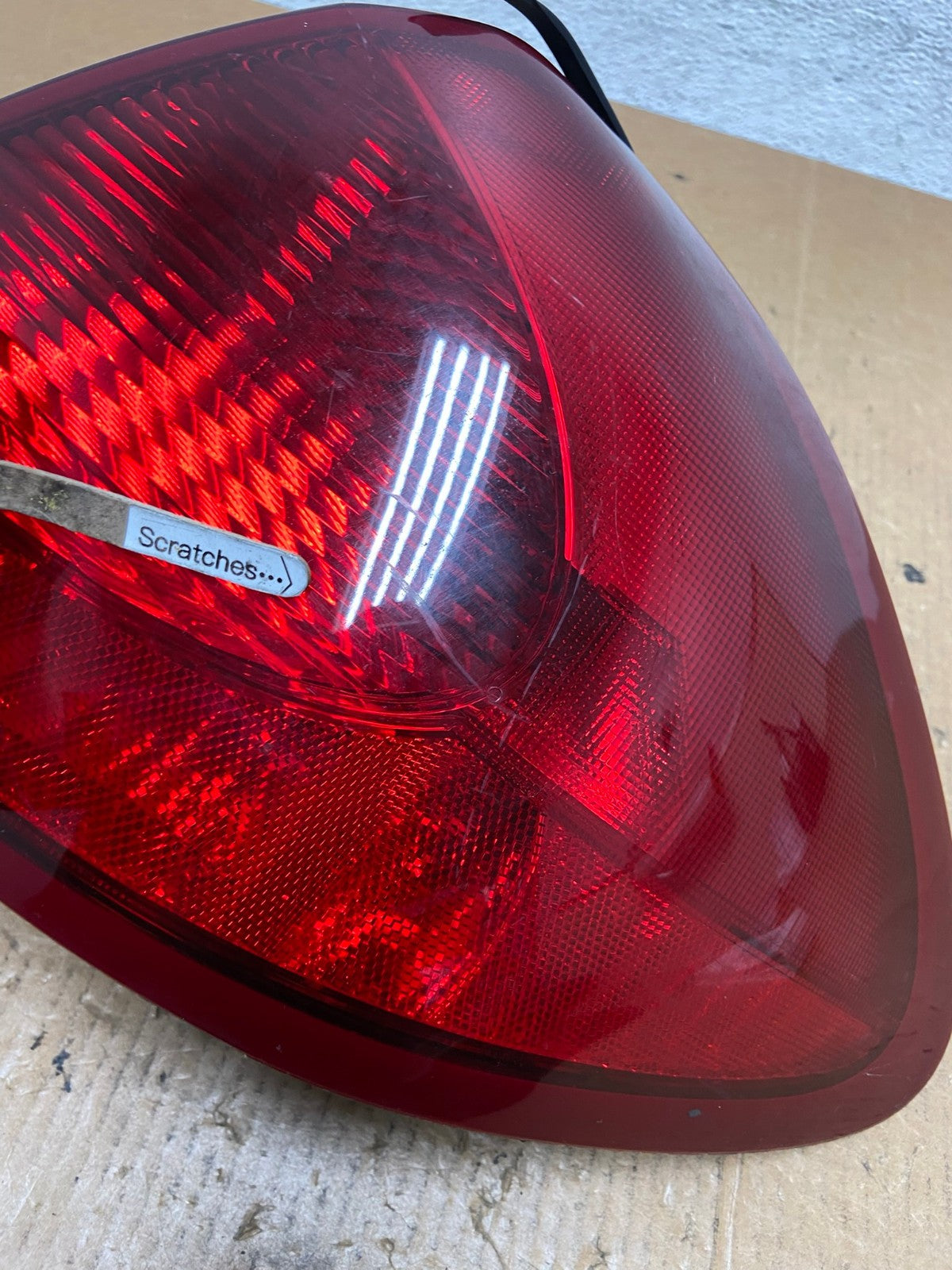 2000 to 2003 Ford Taurus Right Passenger Rh Side Tail Light AE2681 LK3