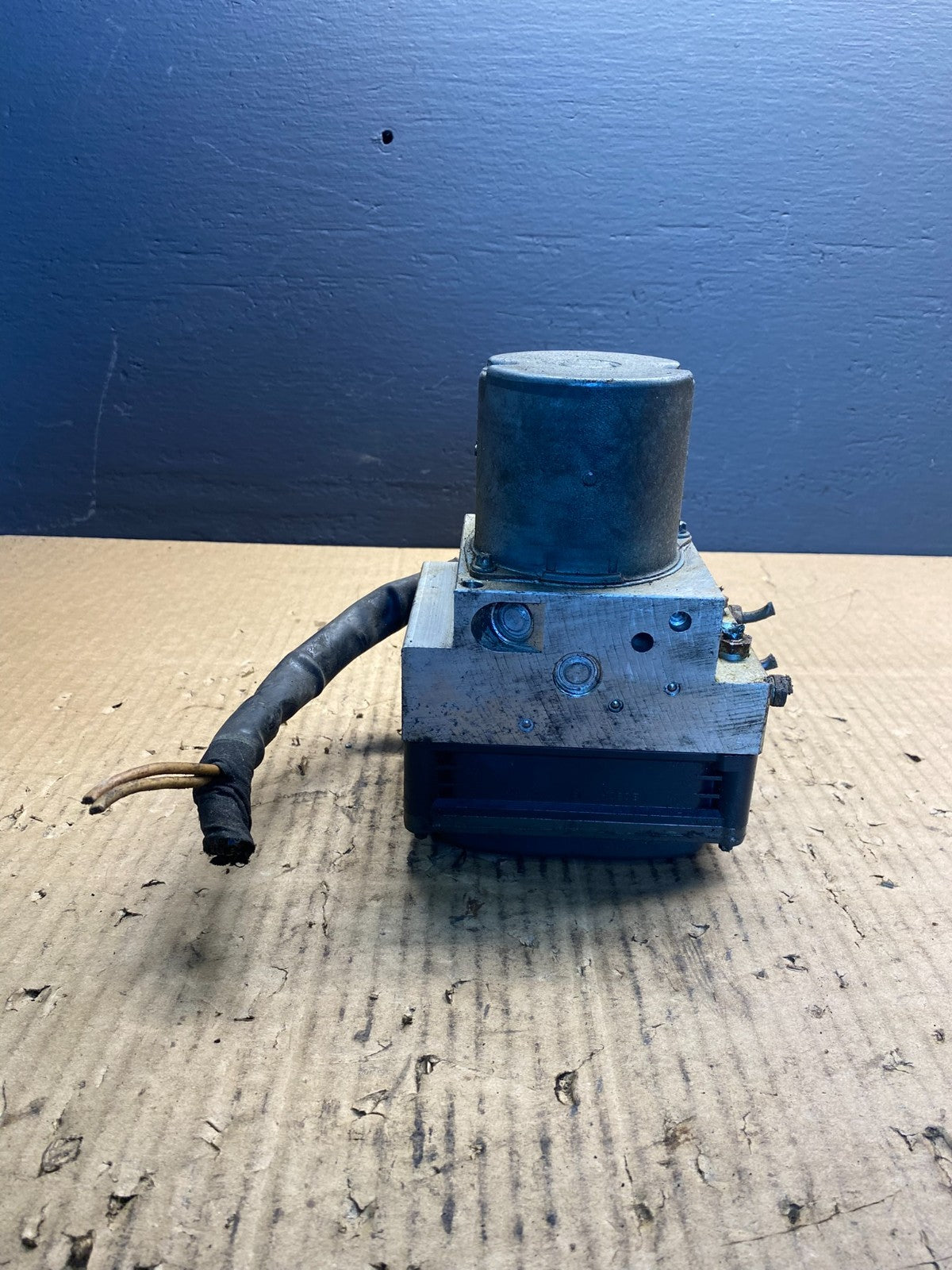 2007-2011 Mercedes E500 E55 E350  ABS Anti Lock Brake Pump Module AB4408 DG4