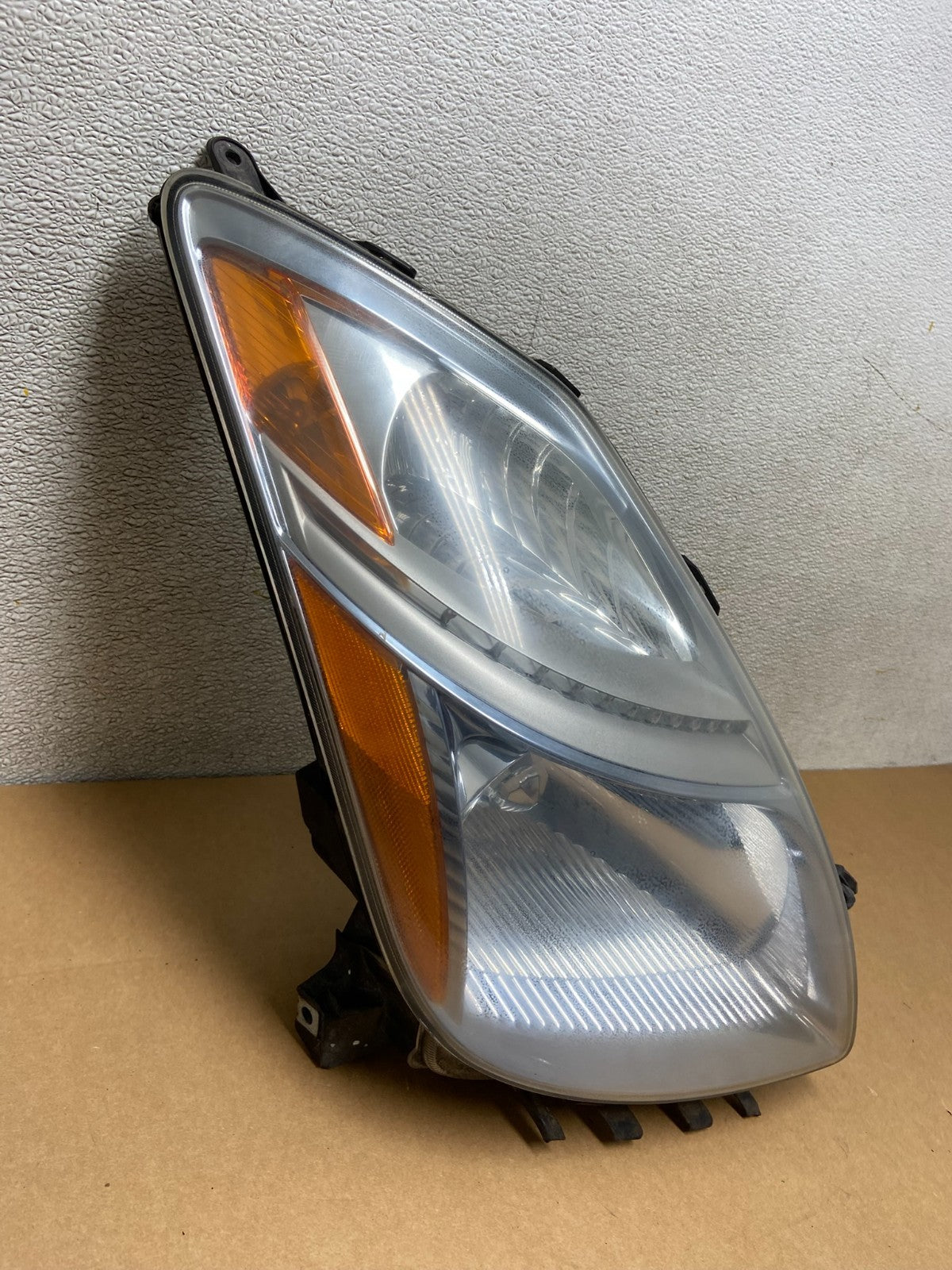 2006 - 2009 Toyota Prius Right Passenger Rh Side Headlight Halogen Oem Z6547 DW2