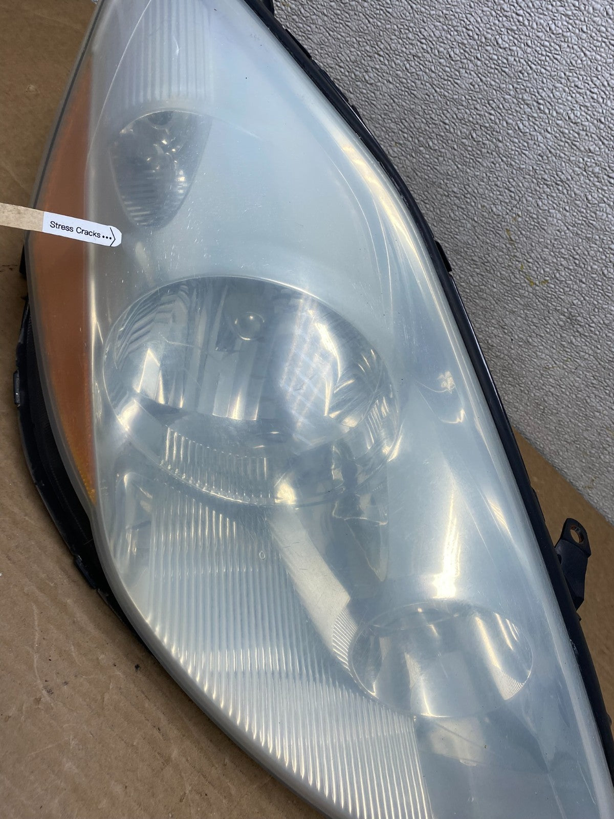 2006 to 2010 Toyota Sienna Right Passenger Rh Side Headlight Halogen Z1381 DW4