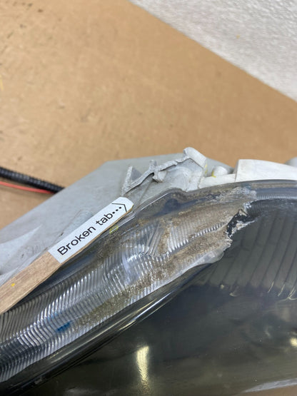 2010 - 2011 Toyota Camry Left Driver LH Halogen Headlight Z7751 PS7