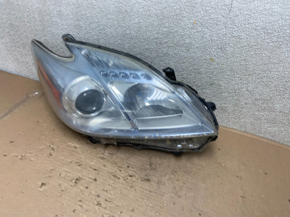 2010 - 2011 Toyota Prius Right Passenger Rh Blue Halogen Headlight AB0883 DW1
