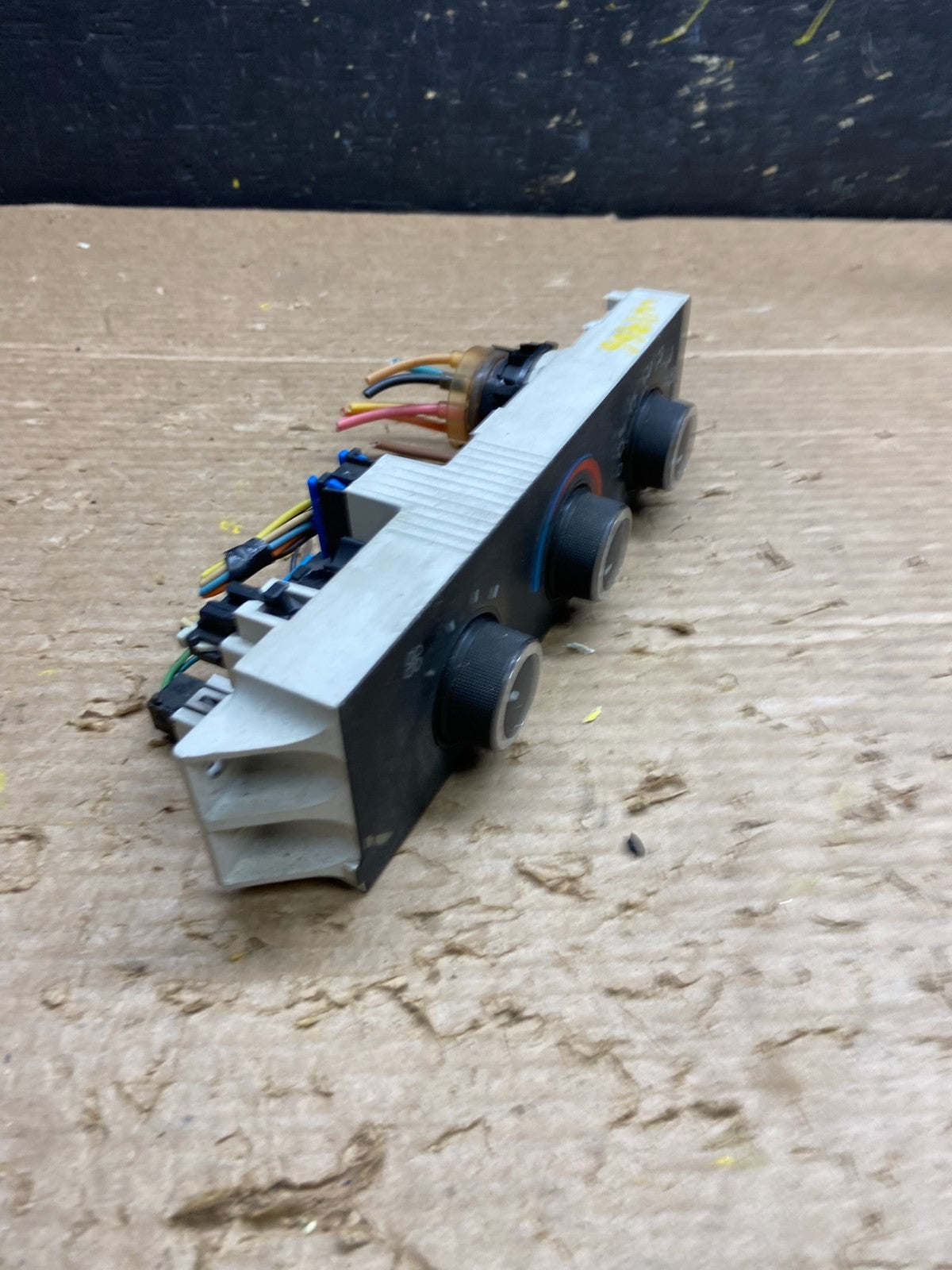 2008-2010 Chevrolet Express 1500 2500 3500 Climate Control Panel W1966 DG2