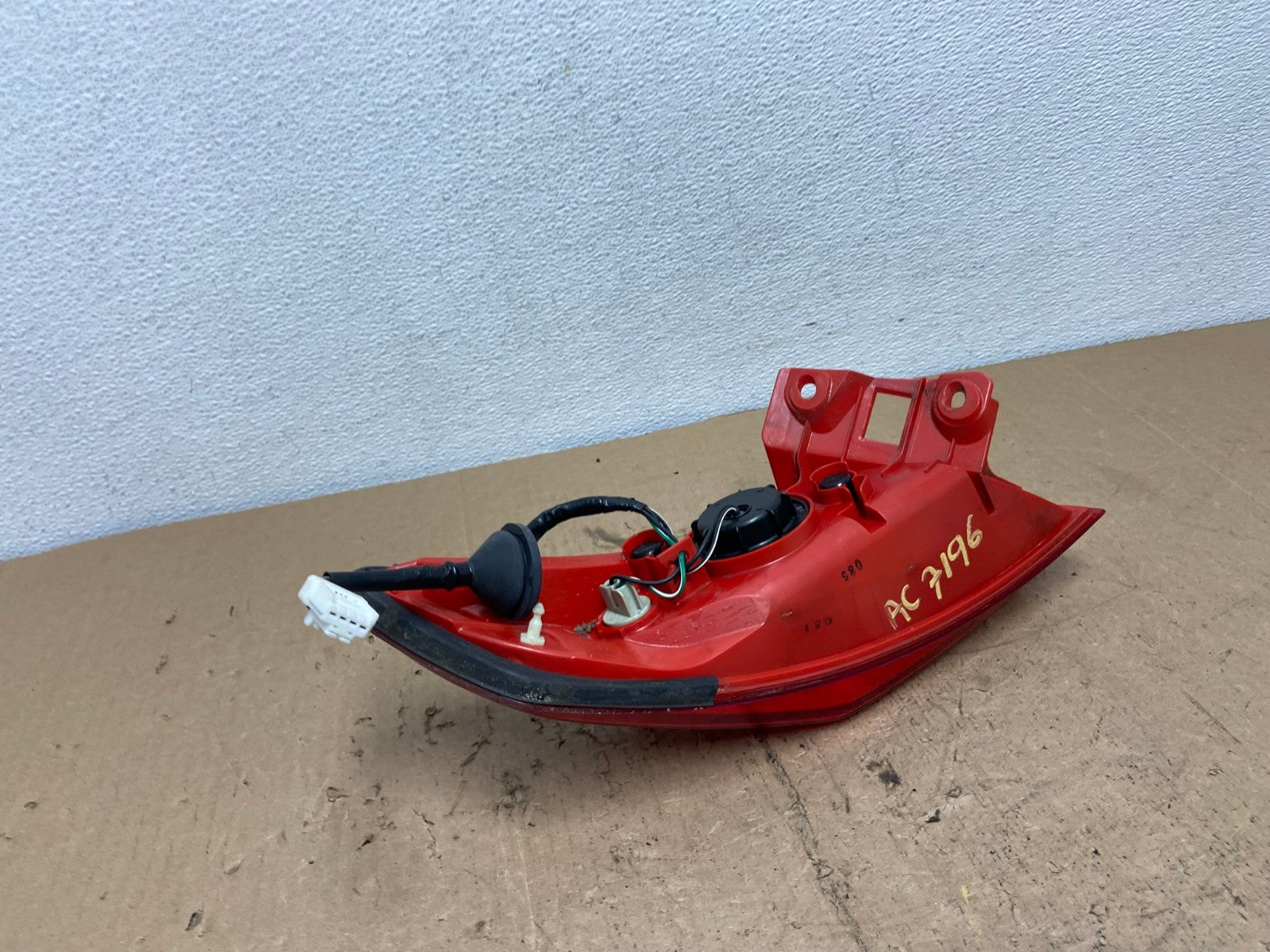 2003 to 2008 Infiniti FX35 FX45 Right Passenger RH Side Tail Light AC7196 LK5