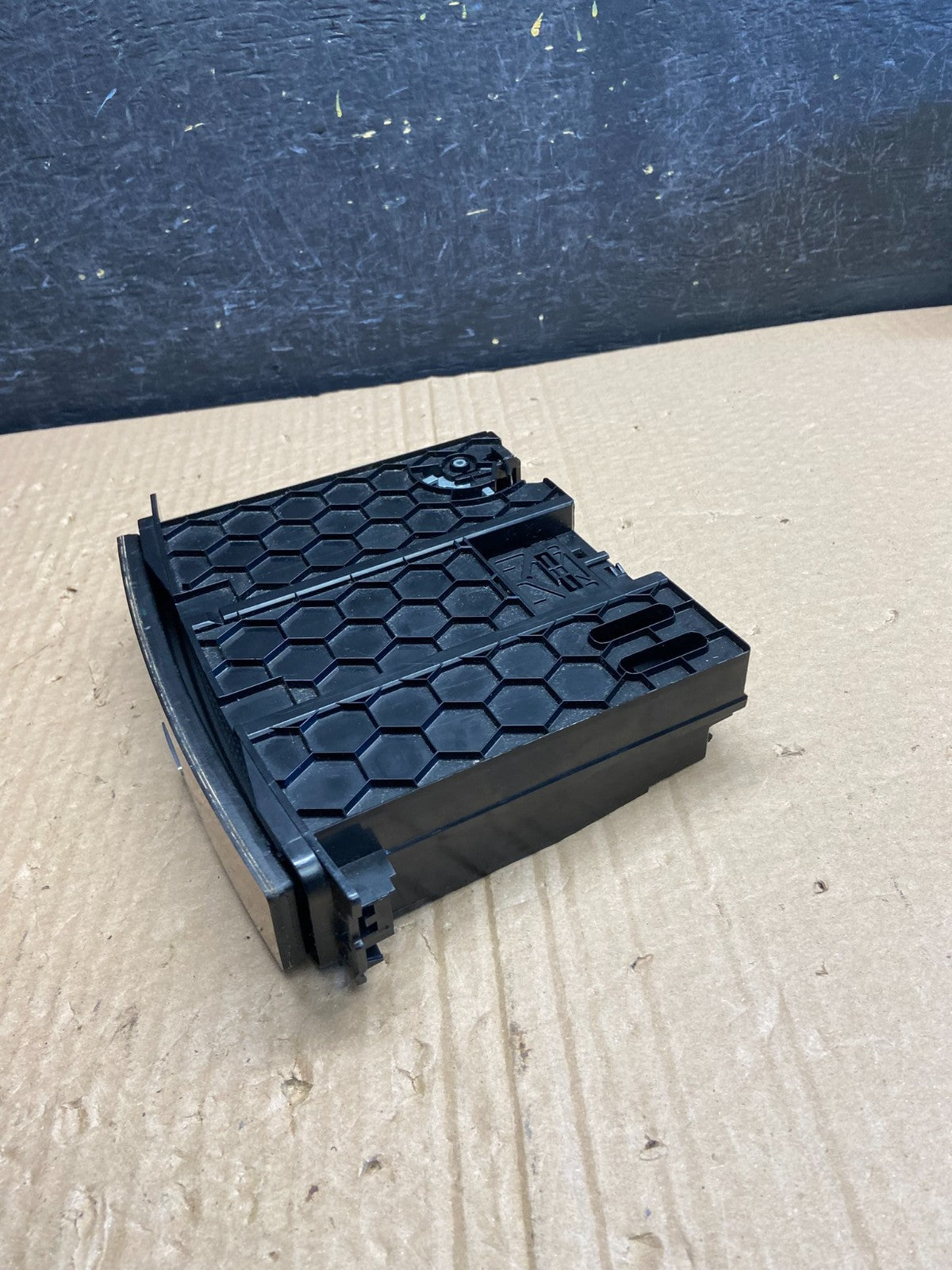 2007-2012 Mercedes GL450 X164 Center Console Ash Tray Compartment AF6338 DG3
