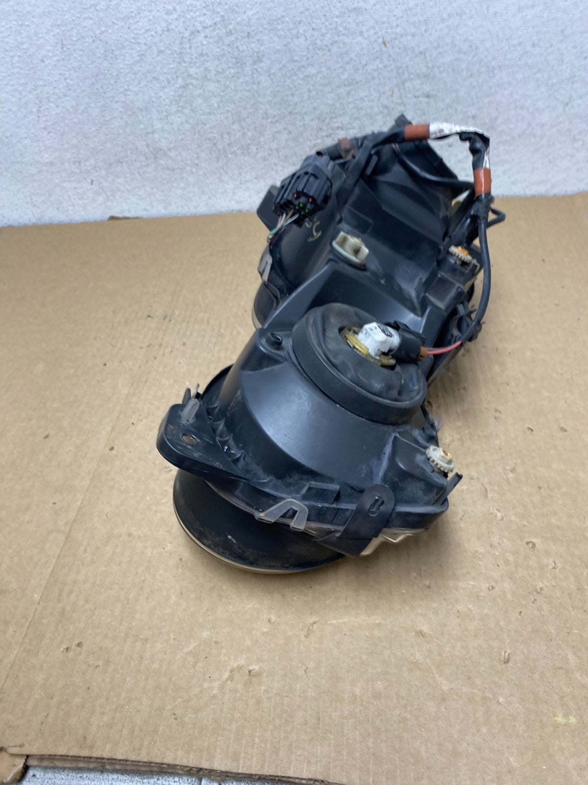 2000 to 2002 Jaguar S-Type Left Driver LH Side Halogen Headlight AF9634 DW7