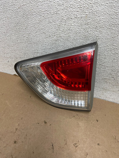 2013 to 2016 Nissan Pathfinder Right Passenger Inner Tail light AG43560