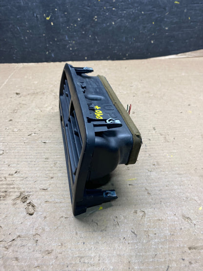 1997 to 2001 Lexus ES330 ES300 Front Center Side Air Vent R2907 DG2