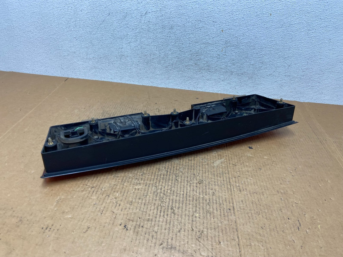 1994 to 1998 Saab 900 Tailgate Center Finish Panel 30550876 AE27817
