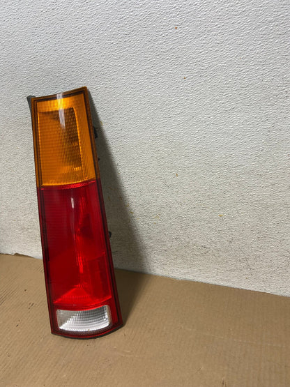1997 1998 1999 2000 2001 Honda Crv Cr-v Right Passenger Tail Light AH3020 LK2