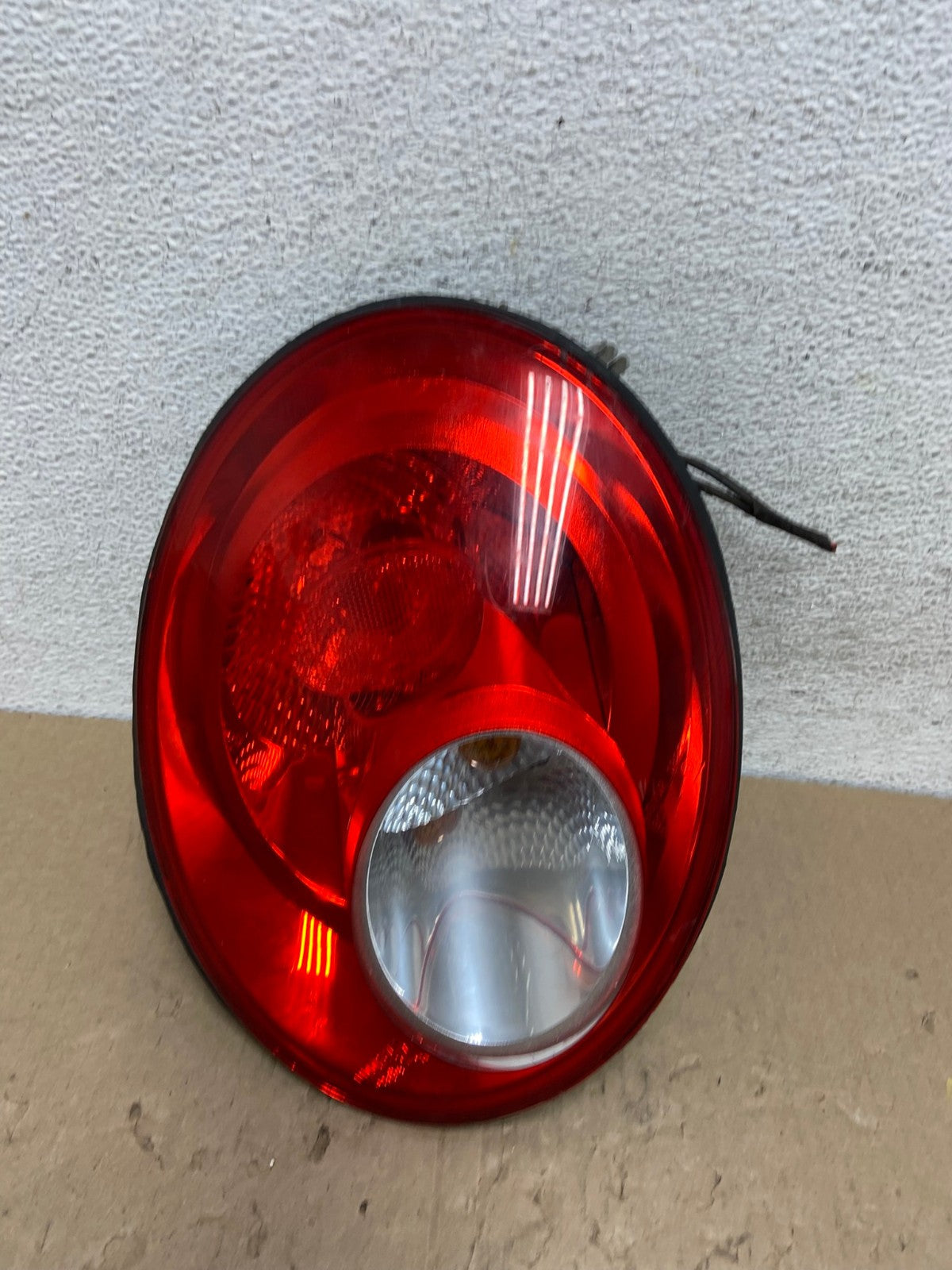 2006 - 2010 Volkswagen Beetle Right Passenger RH Side Tail Light AE9777 LK0