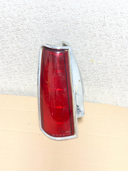 1984 to 1992 Lincoln Mark VII Driver Left Side Tail Light OEM AA5499 LK0
