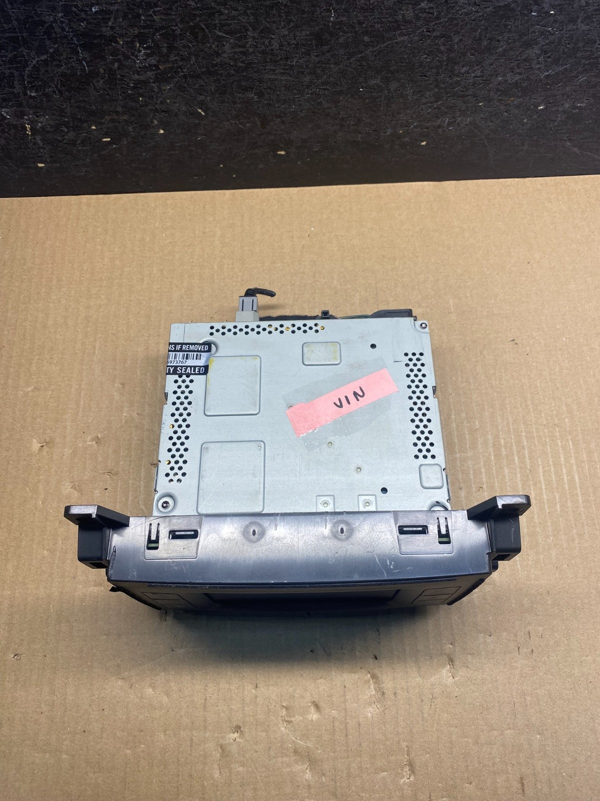 2015 to 2016 Chrysler 200 Radio Receiver Display Screen Player AG3811 DG4
