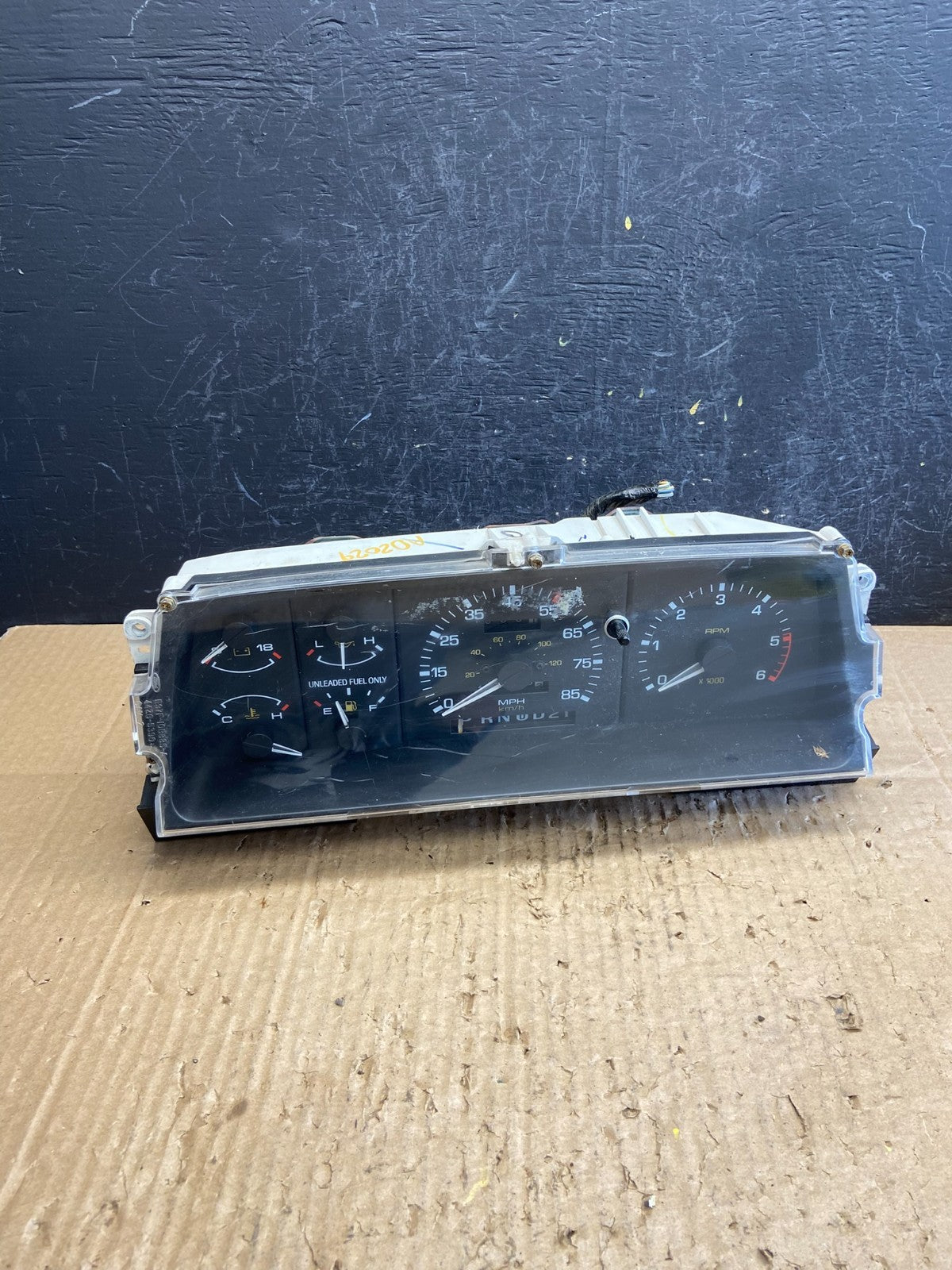1999 to 2000 Ford Ranger Speedometer Instrument Cluster ad2029 DG0