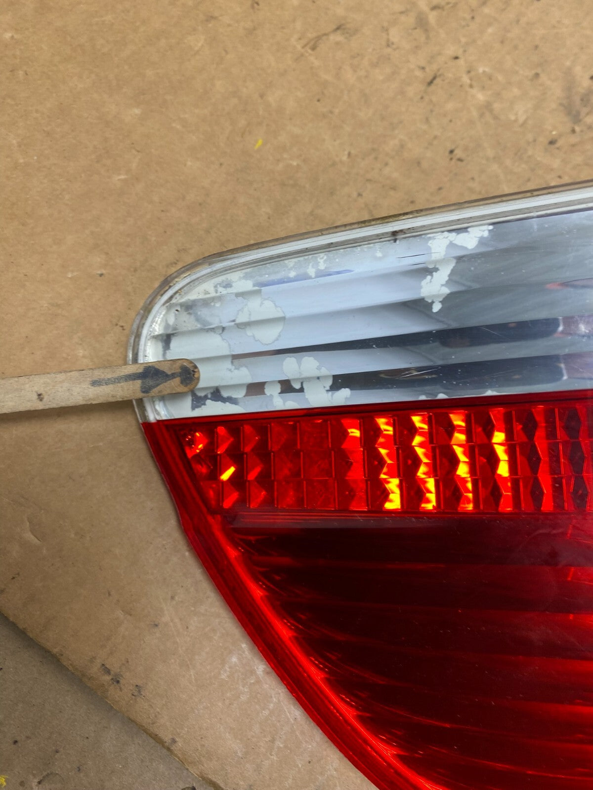 2002 to 2005 BMW 7-Series 745i 760i Right Passenger RH Side Tail Light Oem N64495