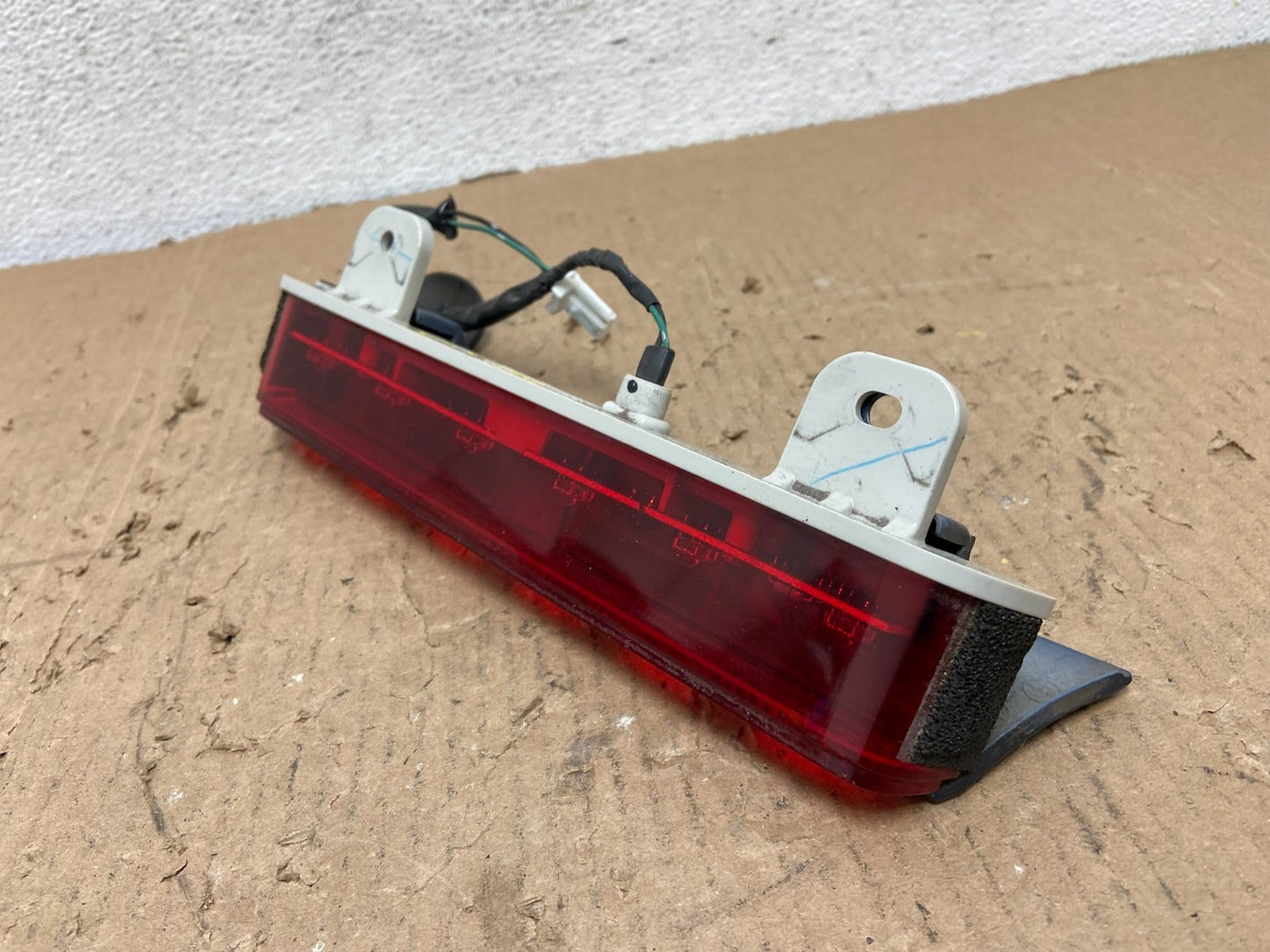 2013 to 2018 Nissan Versa Rear Third Brake 3rd Light Lamp AD8750 DG1