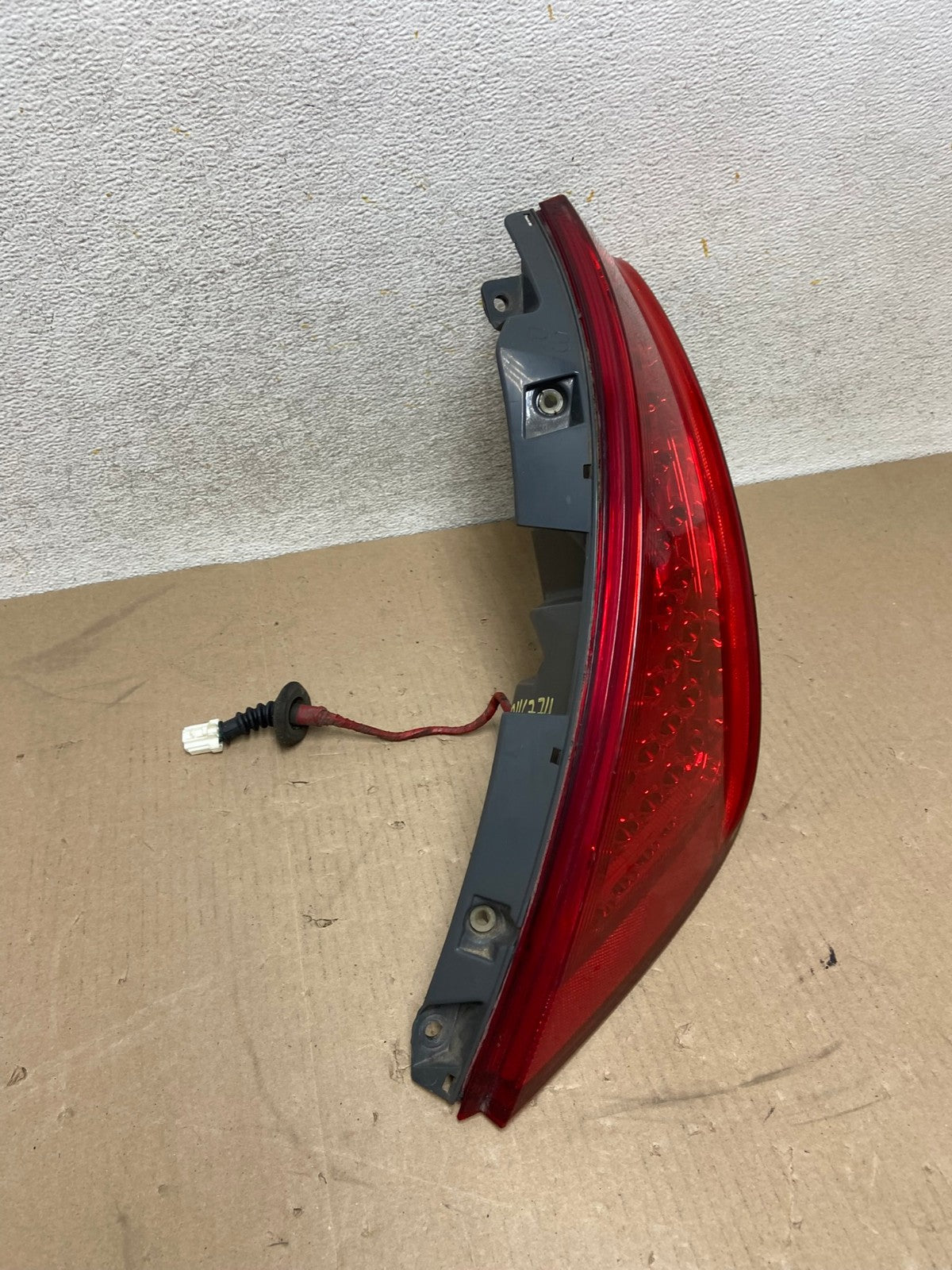 2006 to 2007 Nissan Murano Right Passenger Rh Side Tail Light AH6774 LK1