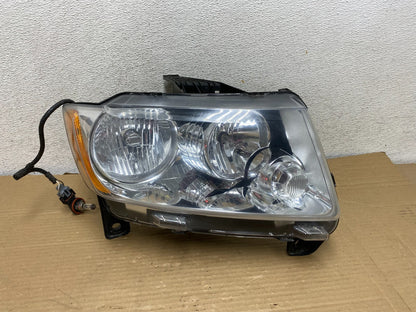 2011-2013 Jeep Grand Cherokee Right Passenger Halogen Headlight AG8918 DW0