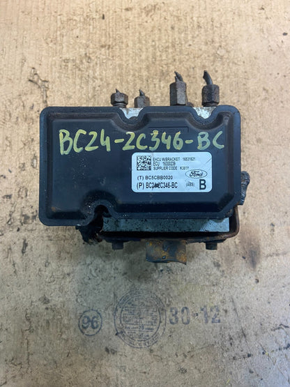 2014 2015 FORD E350 Van  ABS Anti Lock Brake Pump Module Z8918 DG0