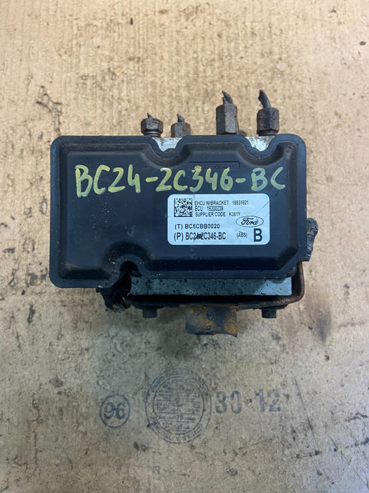 2014 2015 FORD E350 Van  ABS Anti Lock Brake Pump Module Z8918 DG0