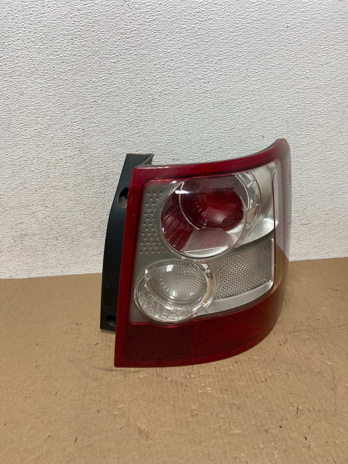2006 - 2009 Land Rover Range Rover L320 Right Passenger Tail Light AD6535 LK0