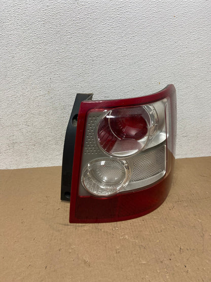 2006 - 2009 Land Rover Range Rover L320 Right Passenger Tail Light AD6535 LK0