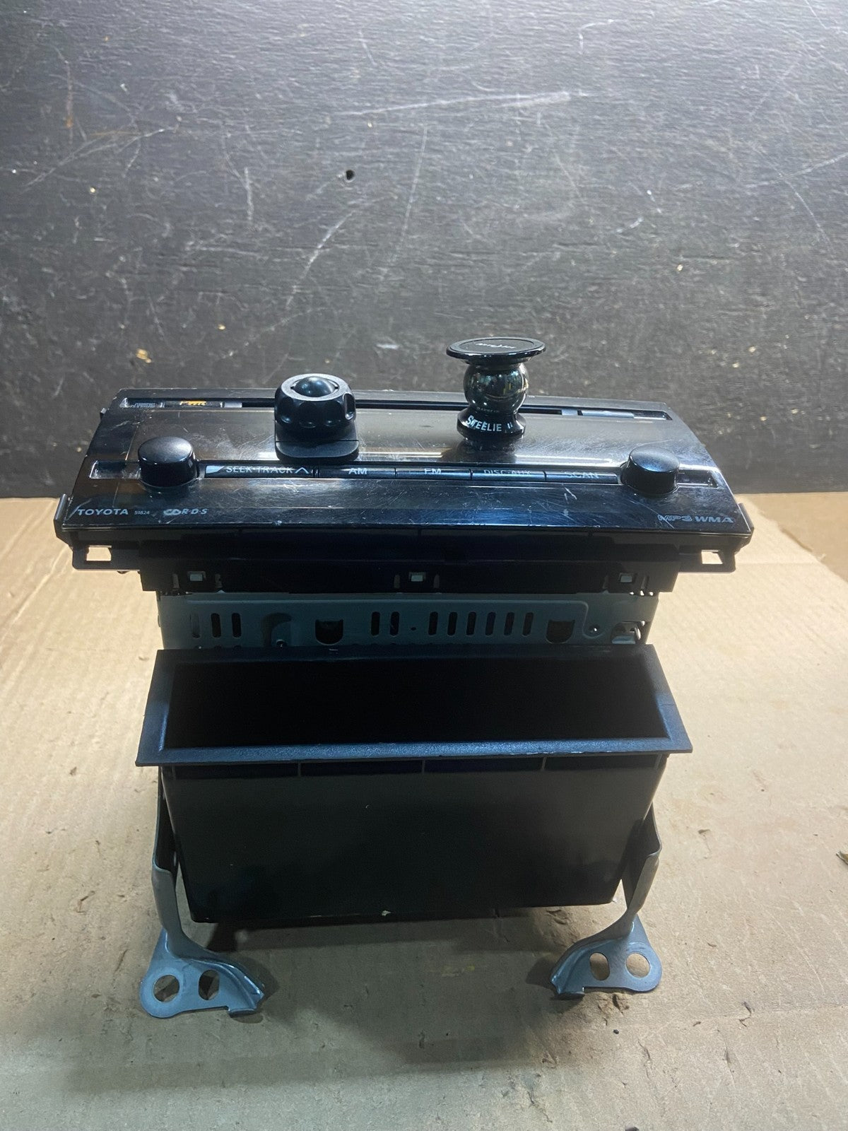2006 to 2009 Toyota Prius OEM Radio AM/FM CD Player Oem y7612 DG1