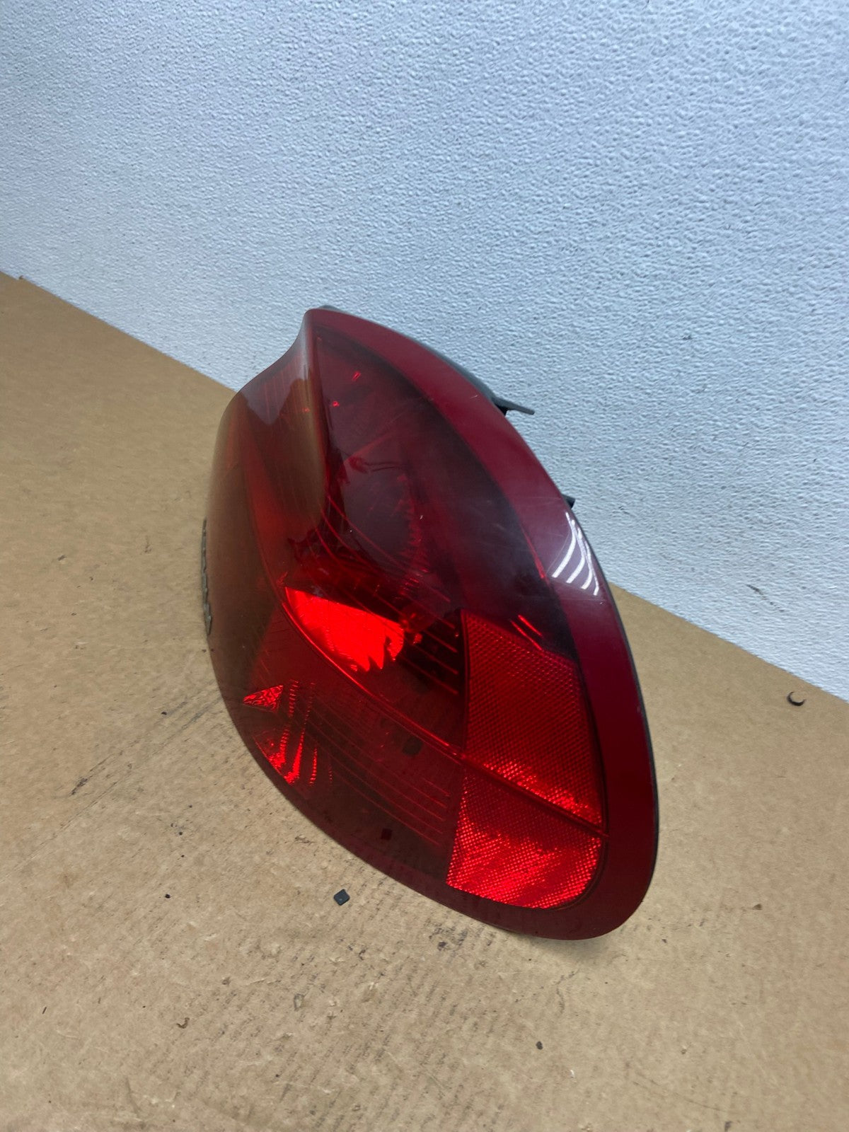1998 - 2002 Lincoln Continental Right Passenger Rh Side Tail Light Oem AC2903 LK1