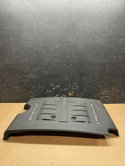 2002 to 2004  Lincoln Navigator 5.4L V8 Engine Motor Cover y9489 DG4