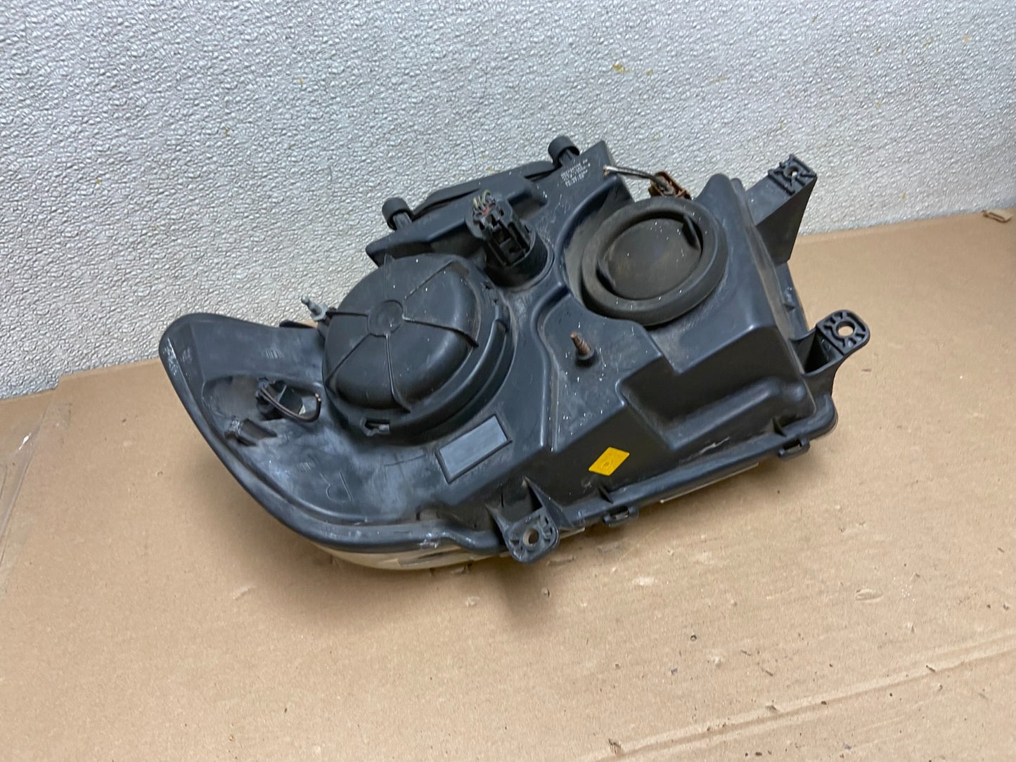 Xenon 2003-2006 Lincoln Navigator Right Passenger Side Headlight OEM AA9907 DW5