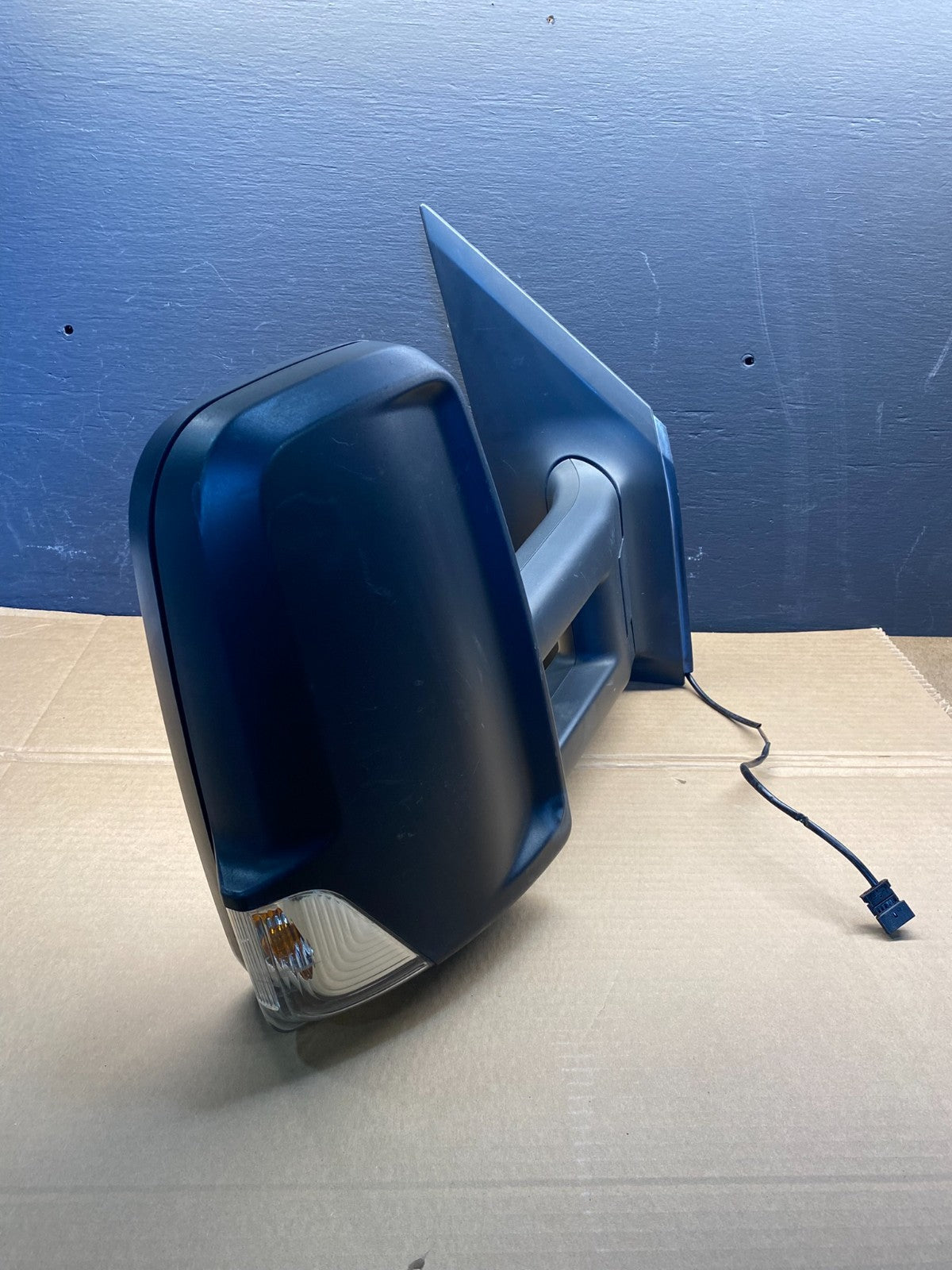 2007 - 2017 Mercedes-Benz Sprinter Right Passenger View Door Mirror OE AC8735 DG1