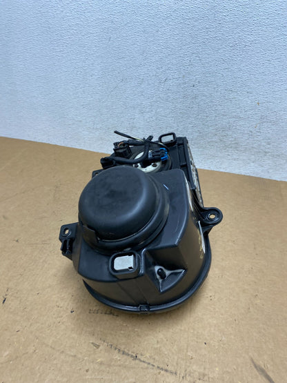2005 to 2010 Chrysler 300C Left Driver LH Side Xenon Headlight AE3243 DW8