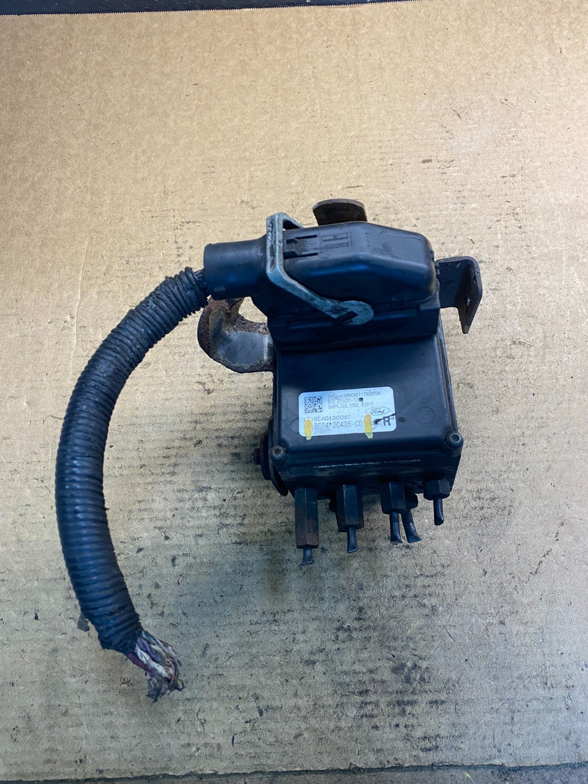 2011 - 2014 Ford E250 E350 Van  ABS Anti Lock Brake Pump Module Oem AA1768 DG0