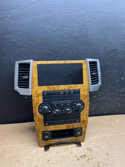2008 2009 2010 Jeep Commander Grand Cherokee A/C Climate Control Bezel W6390 DG0