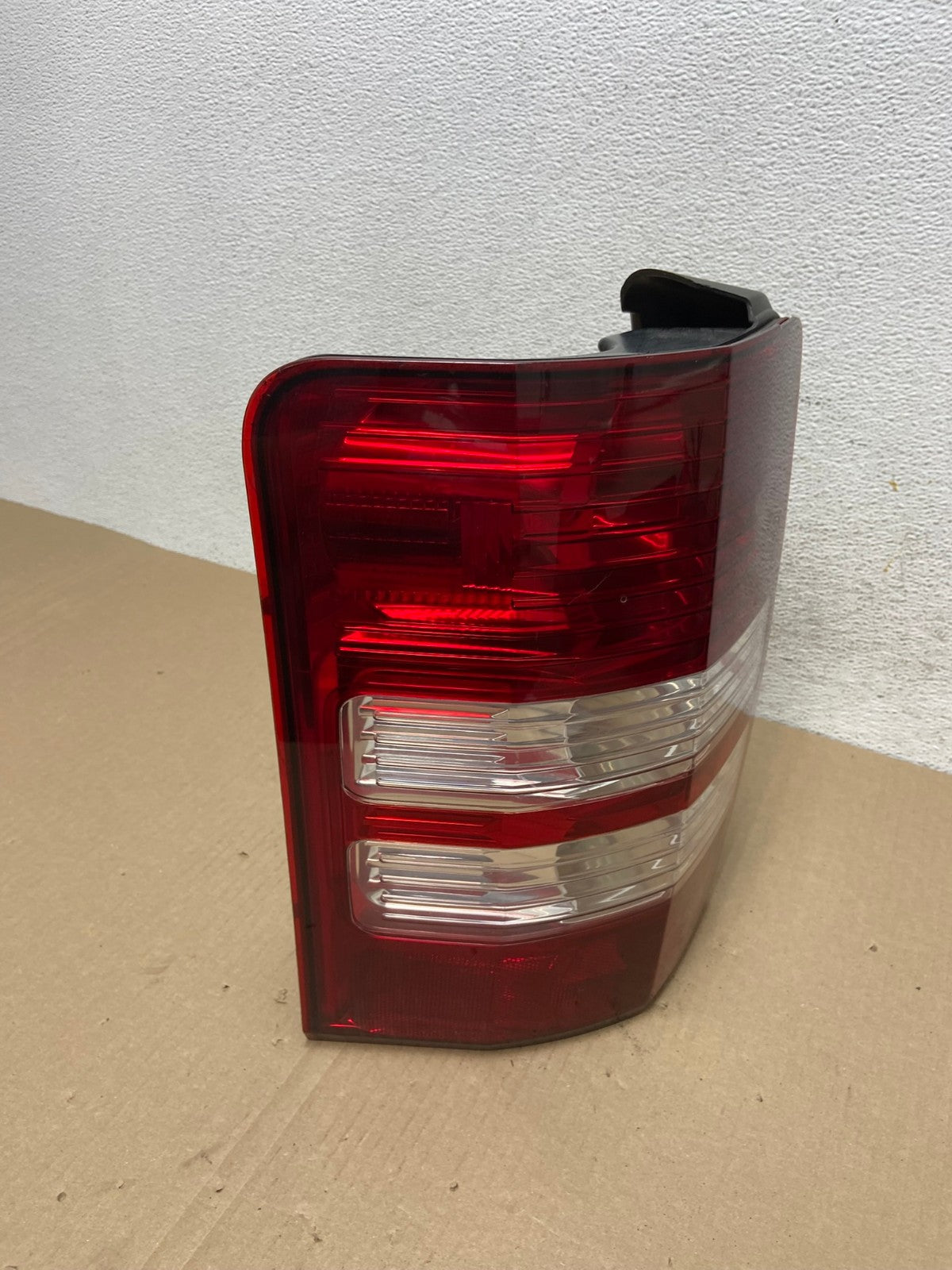 2008 to 2012 Jeep Liberty Left Driver Side Lh Tail Light AE9454 LK2