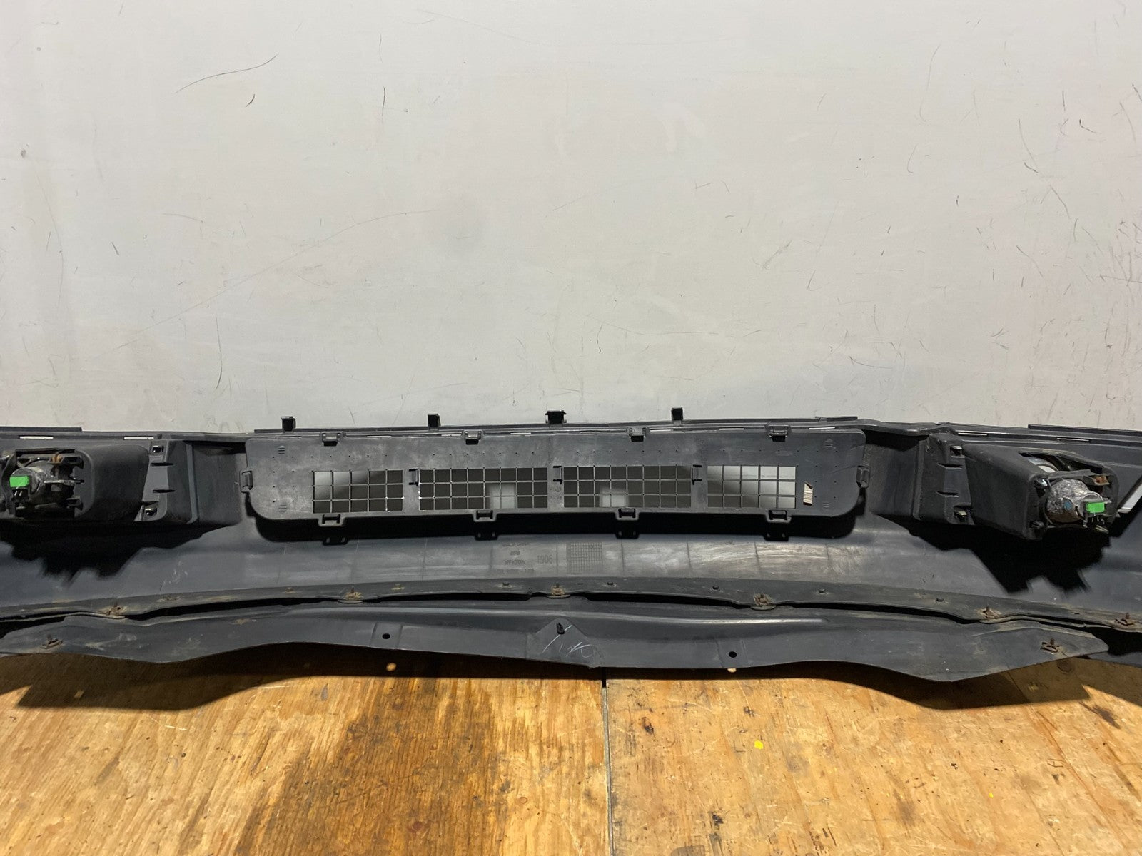 2007 to 2010 Ford Edge Front Bumper Lower Valance 7T43-17C831 R45556
