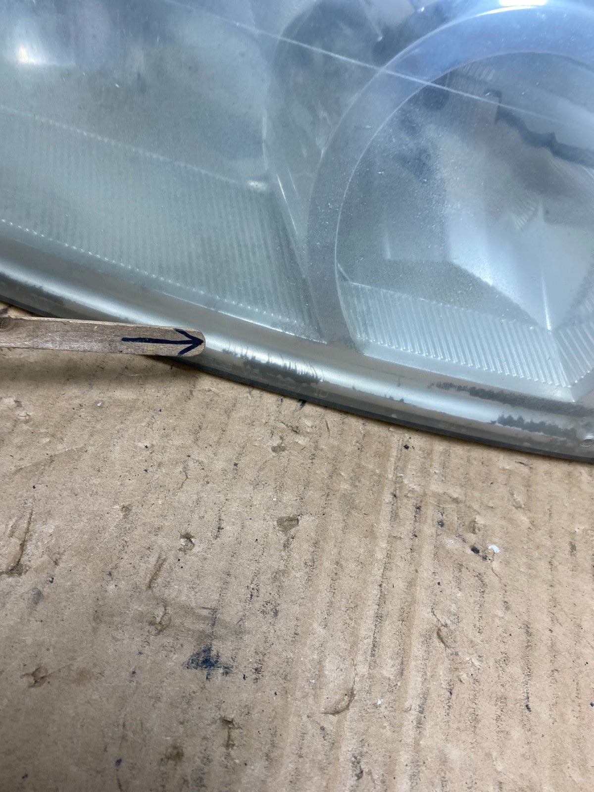 2005 - 2009 Pontiac Montana / Uplander Right Passenger Headlight AC7740 DW6
