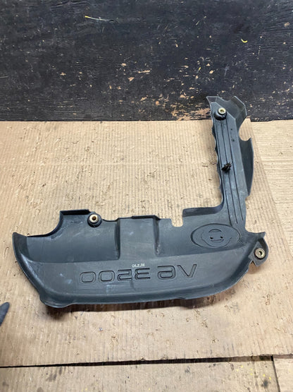 2001 to 2004 Nissan Pathfinder Engine Cover Ornament W6236 DG4