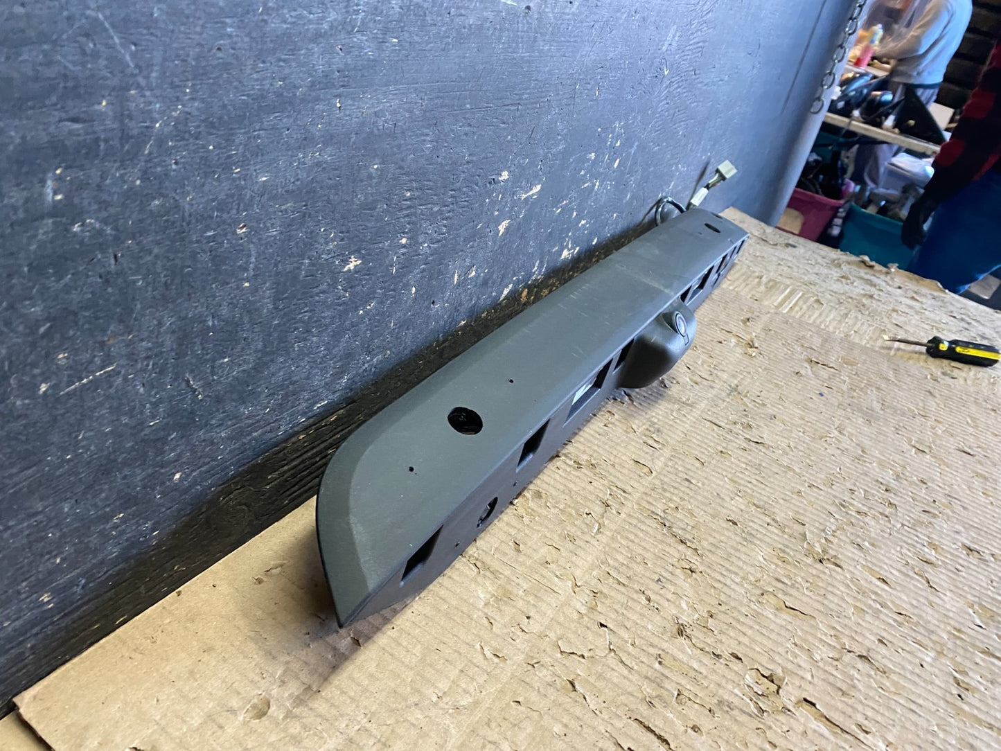 2020 to 2022 Ford Explorer Rear Tailgate Gate Trim Molding W/Camera OEM X0016 DG2