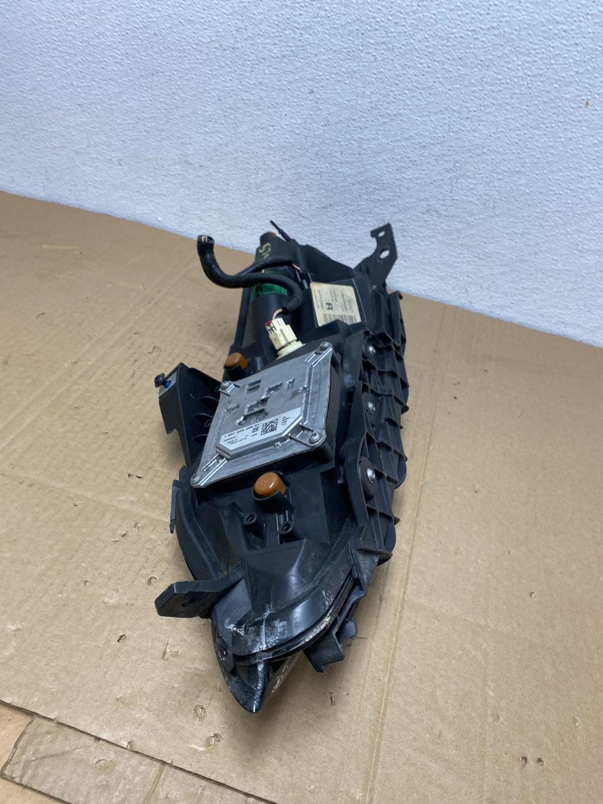 2014 - 2018 Jeep Cherokee Right Passenger RH Side LED Headlight Oem AC3805 DW8