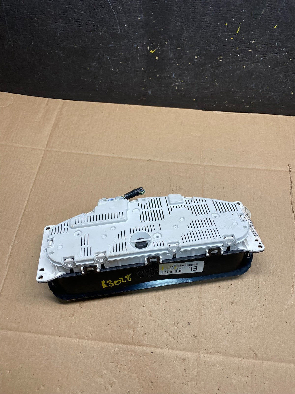 2006-2007 Nissan Pathfinder Xterra Cluster Speedometer Instrument OEM R3028 DG4