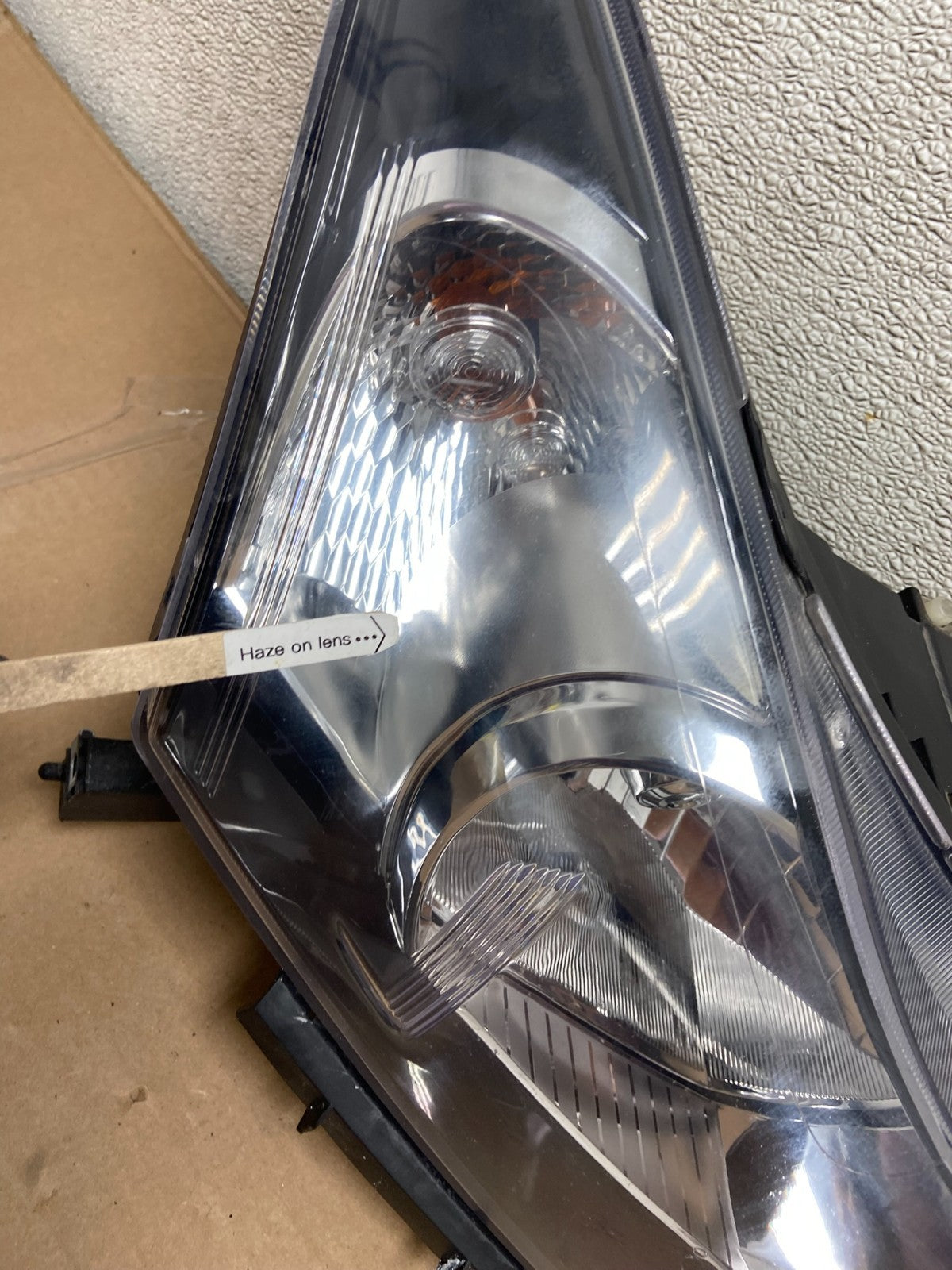 2011 to 2015 Chevrolet Cruze Halogen Left+Right Set Headlights AA9866 DW4